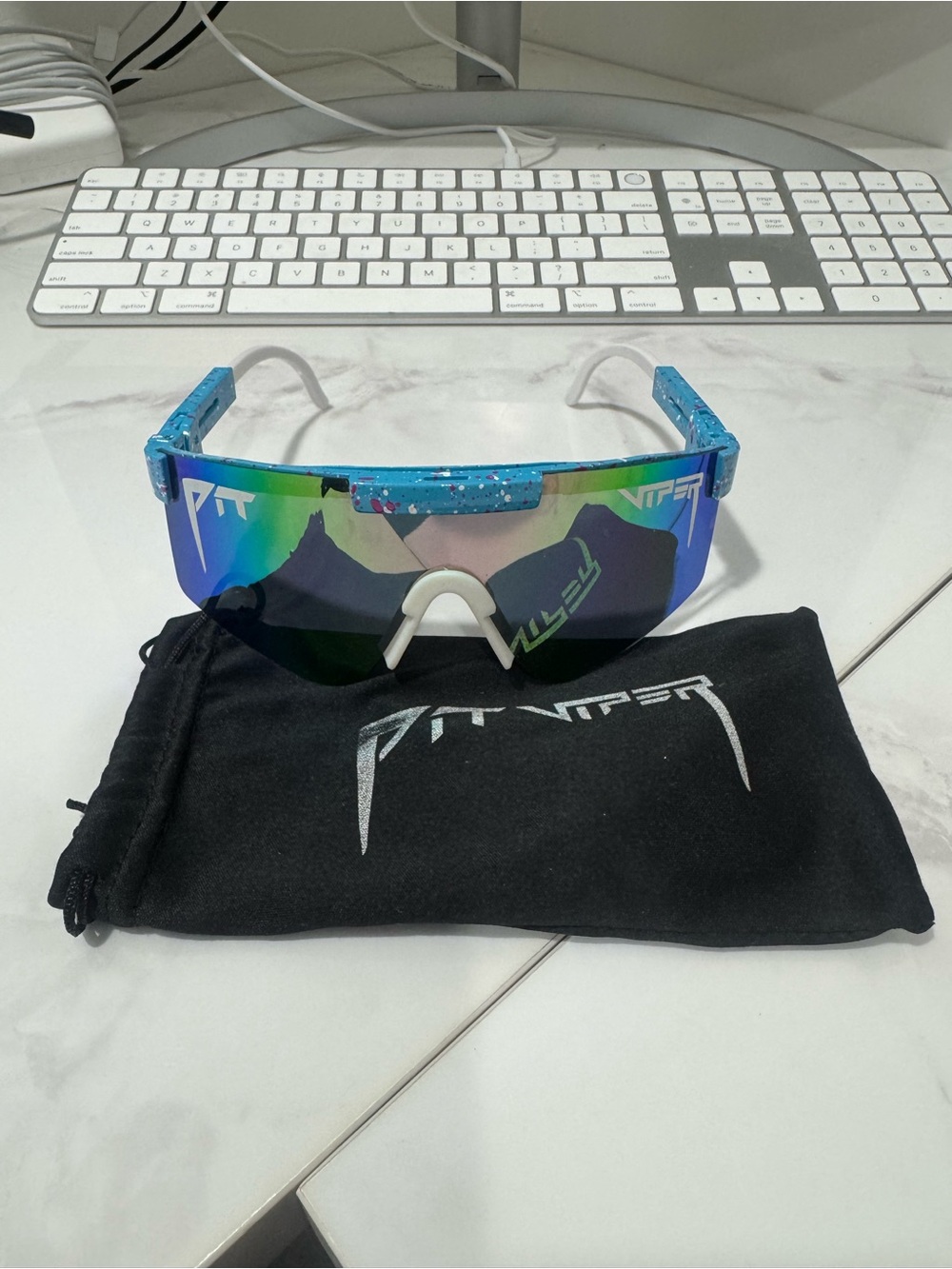 Pit Viper Style Mirrored Shield Sunglasses in Blue-Green